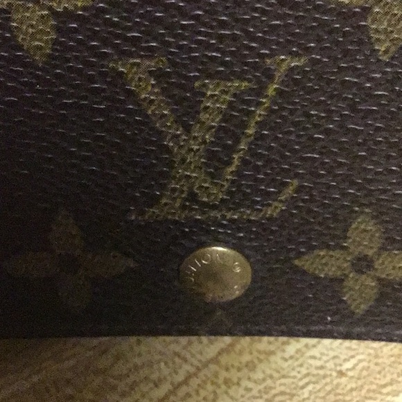 Louis Vuitton Wallet - Picture 3 of 7